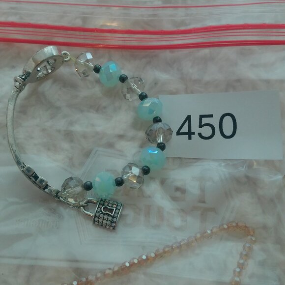 Betsey Johnson Lady Lock LARGE Hematite Crystal Grey Key Opal Lock Bracelet (450 - Picture 7 of 7